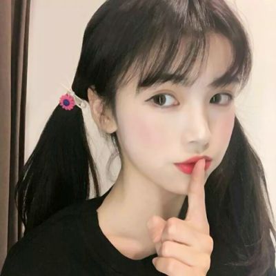 王子文六一带小孩海边游玩 去年曾被曝隐婚生子